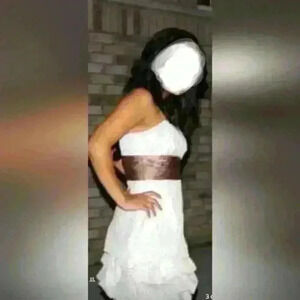 Le Chateau  Y2K polka dot mini dress - size small